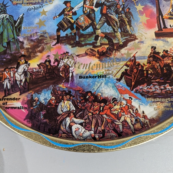 vintage Bicentennial 11" round tin tray - Picture 9 of 9